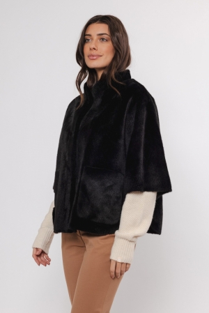 Faux fur cape Black -